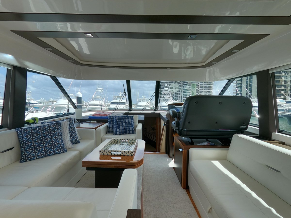 https://arconyachts.ams3.digitaloceanspaces.com/129800/conversions/large_3500406-optimize.jpg