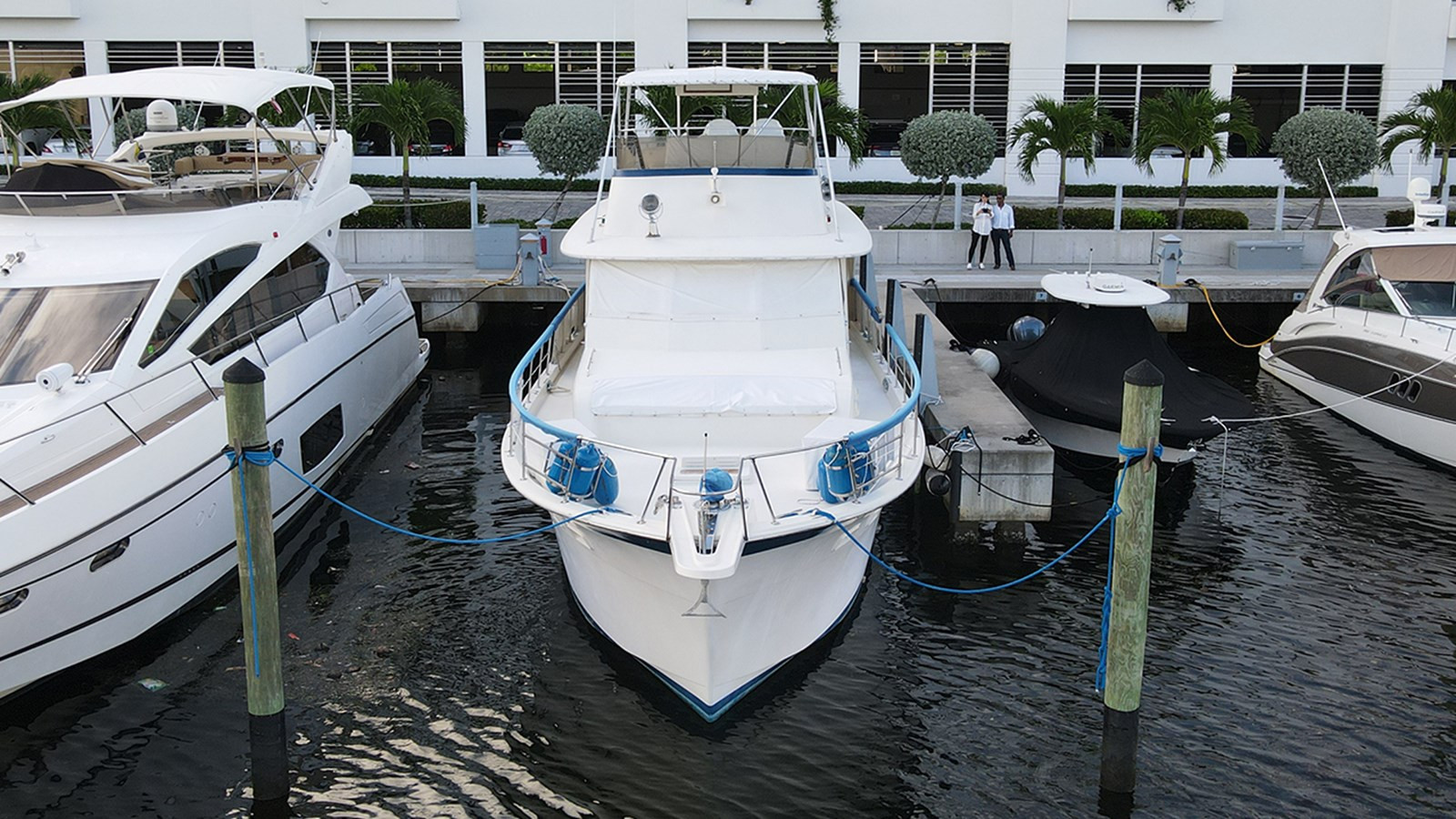 https://arconyachts.ams3.digitaloceanspaces.com/129836/conversions/large_3642210-optimize.jpg