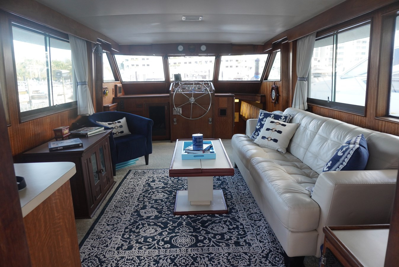 https://arconyachts.ams3.digitaloceanspaces.com/129847/conversions/large_3632768-optimize.jpg