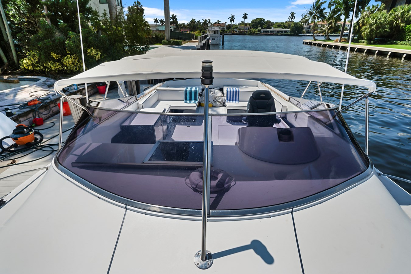 https://arconyachts.ams3.digitaloceanspaces.com/129933/conversions/large_3644293-optimize.jpg