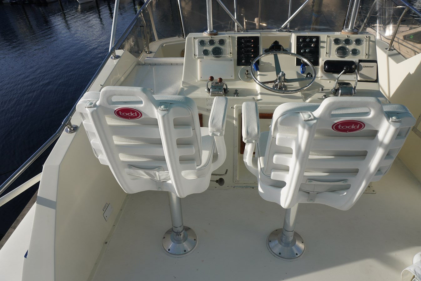 https://arconyachts.ams3.digitaloceanspaces.com/129951/conversions/large_3632805-optimize.jpg