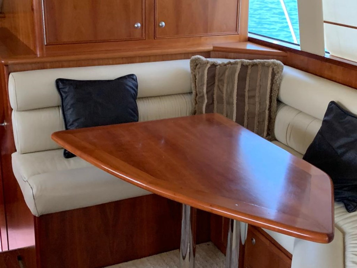 https://arconyachts.ams3.digitaloceanspaces.com/129977/conversions/large_3703676-optimize.jpg