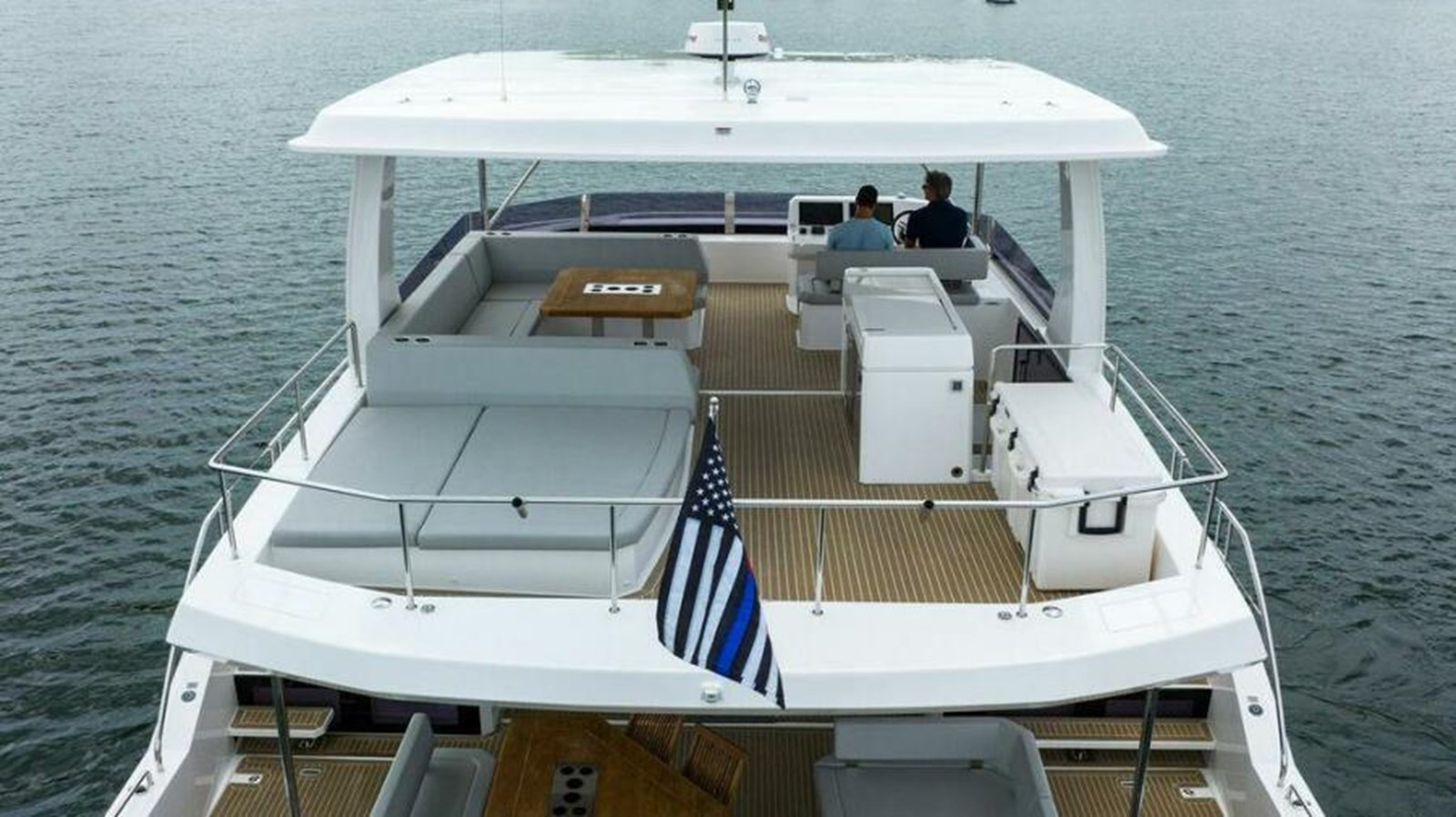 https://arconyachts.ams3.digitaloceanspaces.com/130064/conversions/large_3931637-optimize.jpg