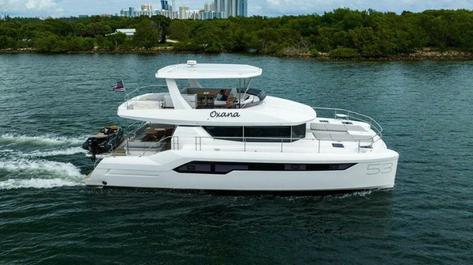 https://arconyachts.ams3.digitaloceanspaces.com/130066/conversions/large_3931638-optimize.jpg