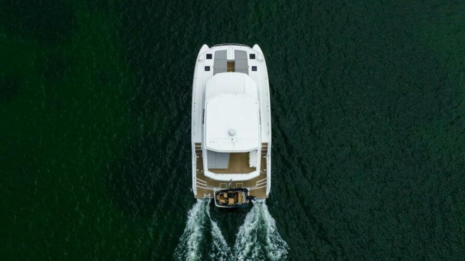 https://arconyachts.ams3.digitaloceanspaces.com/130068/conversions/large_3931639-optimize.jpg