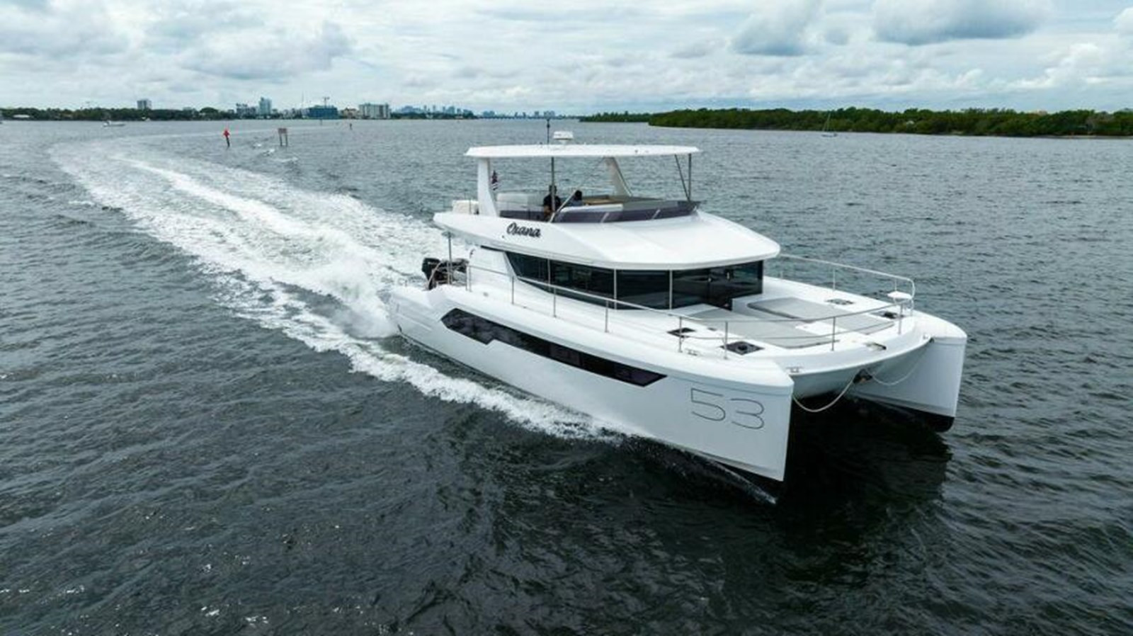 https://arconyachts.ams3.digitaloceanspaces.com/130076/conversions/large_3931642-optimize.jpg