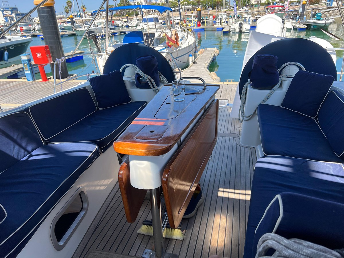 https://arconyachts.ams3.digitaloceanspaces.com/130217/conversions/large_4103551-optimize.jpg