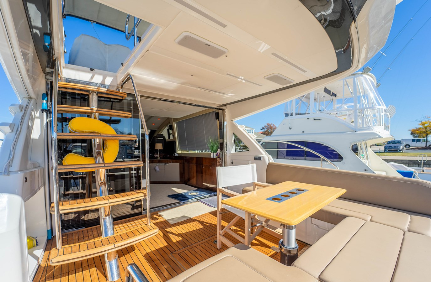 https://arconyachts.ams3.digitaloceanspaces.com/130380/conversions/large_4429363-optimize.jpg
