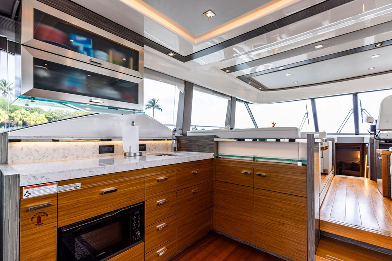 https://arconyachts.ams3.digitaloceanspaces.com/130461/conversions/large_4394307-optimize.jpg