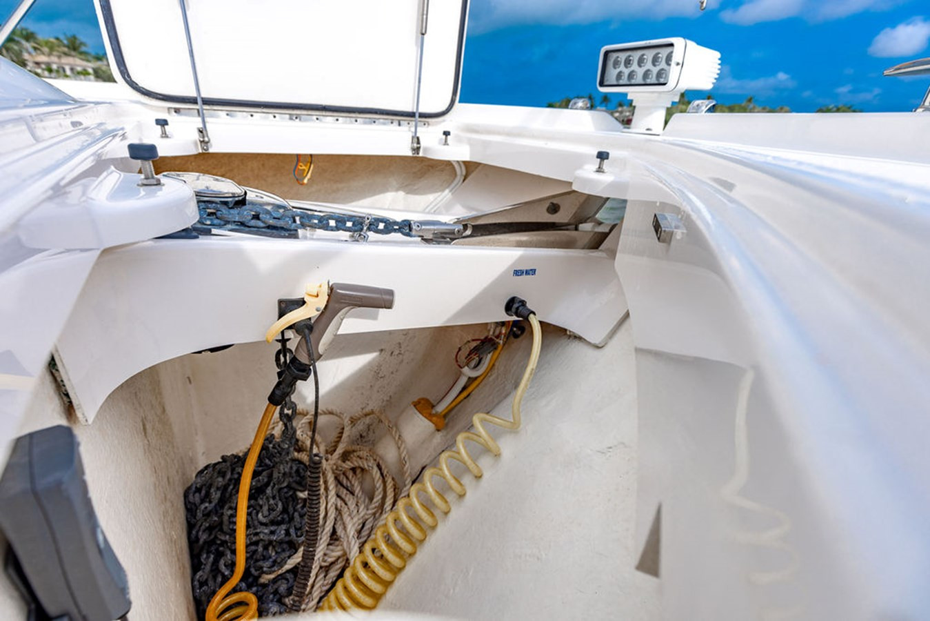 https://arconyachts.ams3.digitaloceanspaces.com/130513/conversions/large_4394326-optimize.jpg