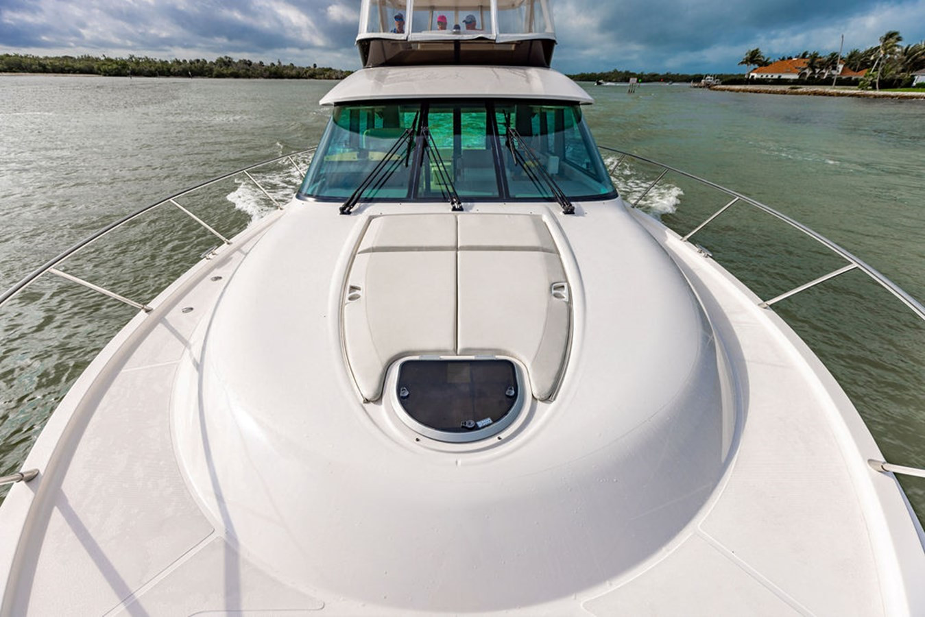 https://arconyachts.ams3.digitaloceanspaces.com/130516/conversions/large_4394327-optimize.jpg