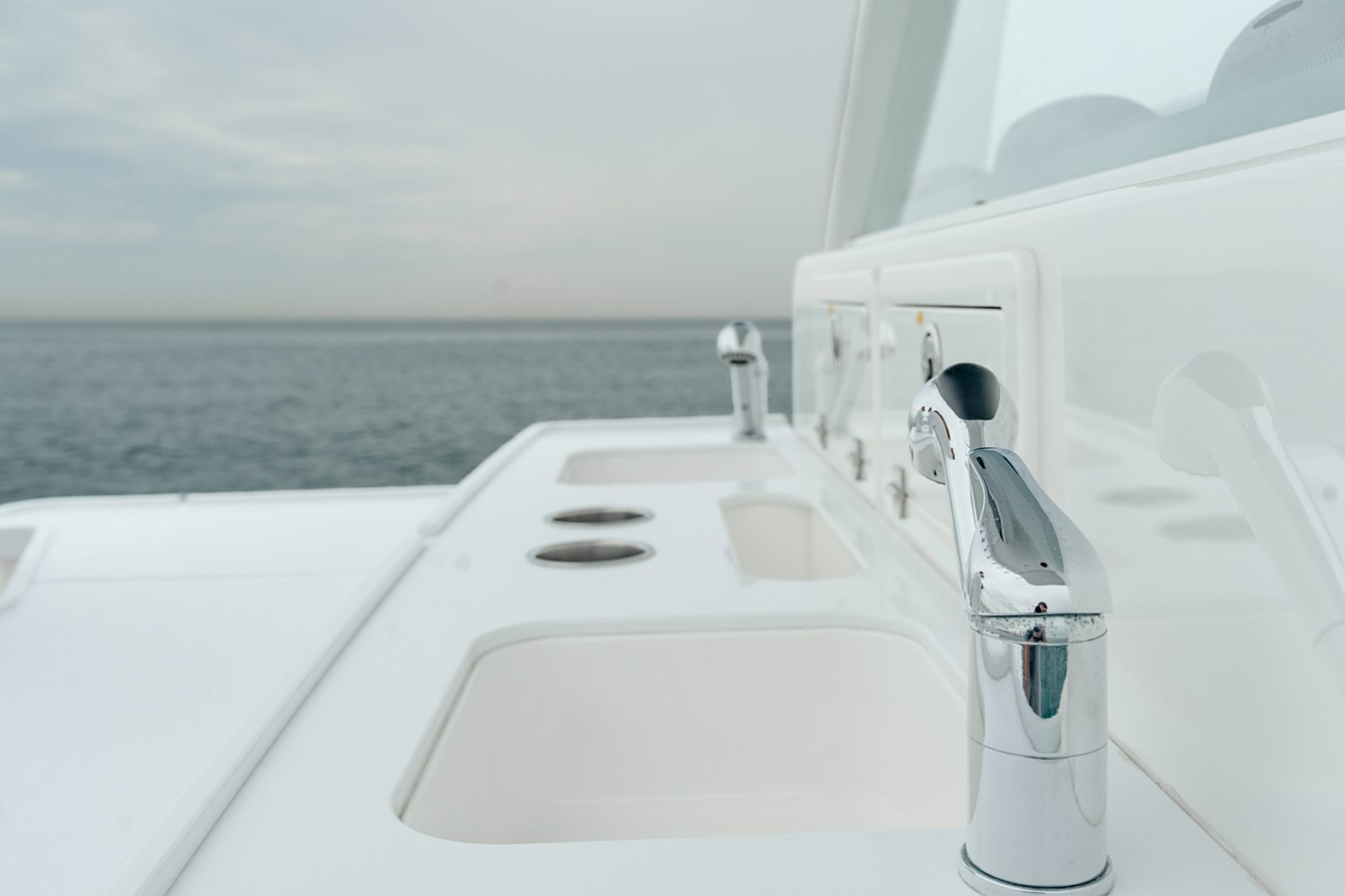 https://arconyachts.ams3.digitaloceanspaces.com/130540/conversions/large_4521575-optimize.jpg