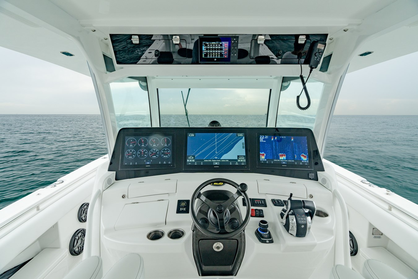 https://arconyachts.ams3.digitaloceanspaces.com/130561/conversions/large_4521582-optimize.jpg