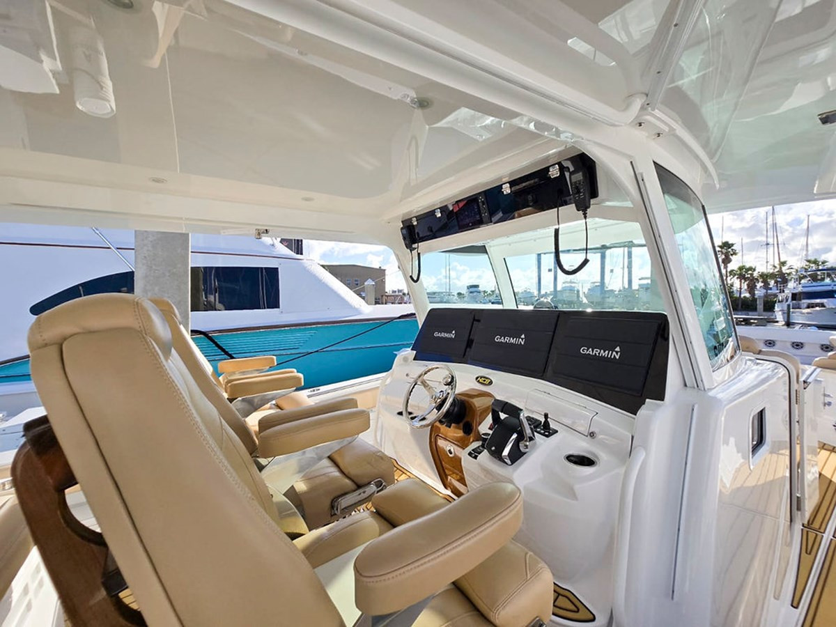 https://arconyachts.ams3.digitaloceanspaces.com/130575/conversions/large_4547943-optimize.jpg