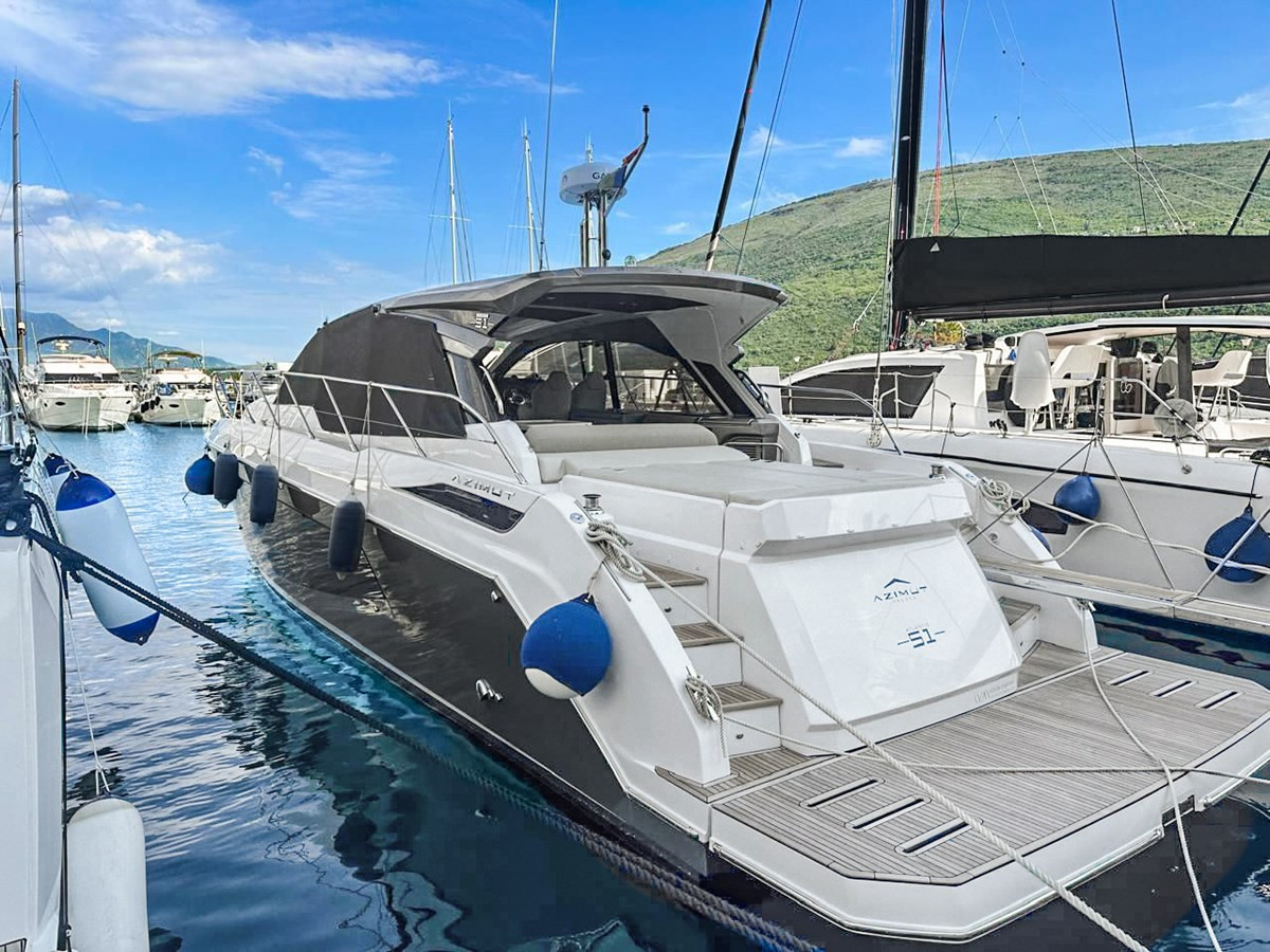 https://arconyachts.ams3.digitaloceanspaces.com/130626/conversions/large_4570832-optimize.jpg