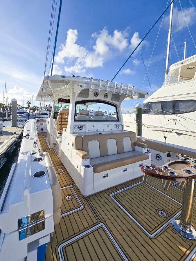 https://arconyachts.ams3.digitaloceanspaces.com/130668/conversions/large_4547981-optimize.jpg