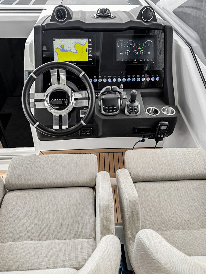 https://arconyachts.ams3.digitaloceanspaces.com/130676/conversions/large_4570848-optimize.jpg
