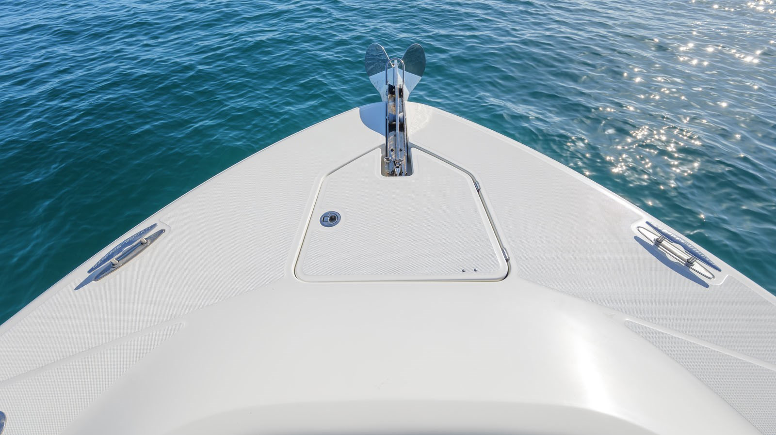 https://arconyachts.ams3.digitaloceanspaces.com/130806/conversions/large_4611940-optimize.jpg