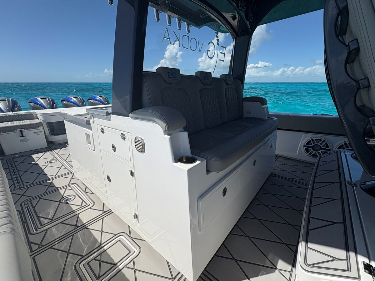 https://arconyachts.ams3.digitaloceanspaces.com/130814/conversions/large_4607128-optimize.jpg