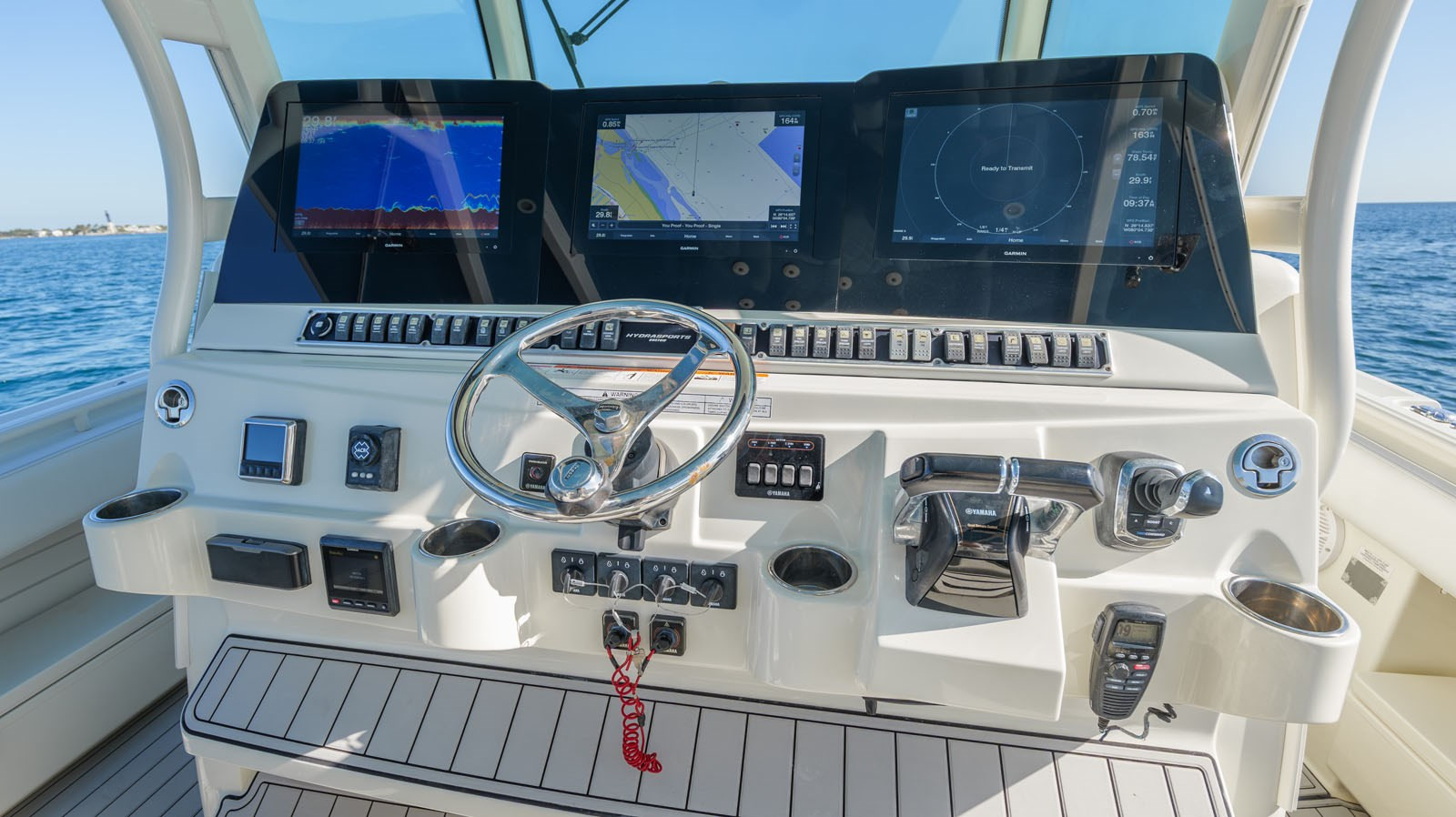 https://arconyachts.ams3.digitaloceanspaces.com/130881/conversions/large_4611989-optimize.jpg