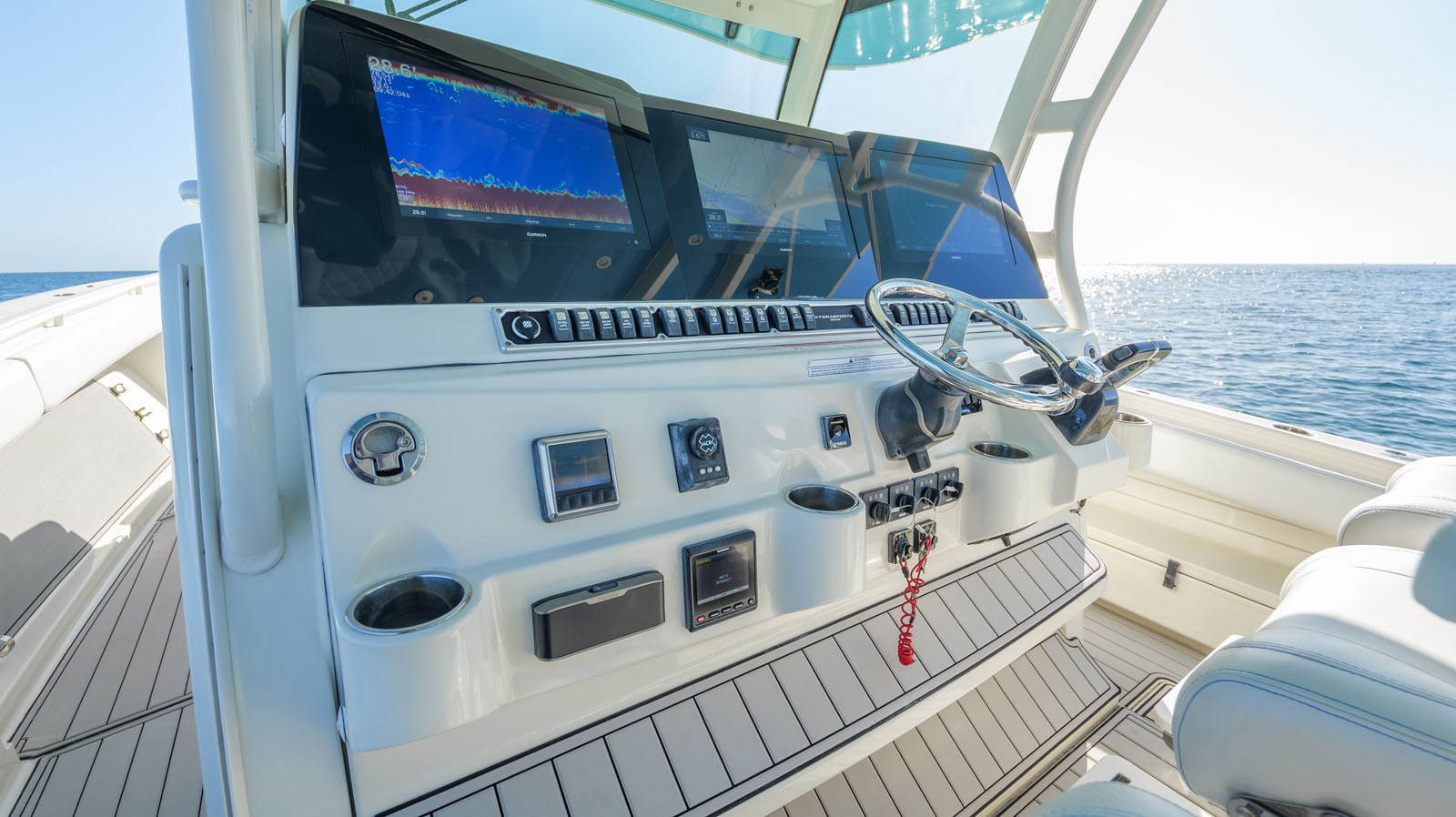 https://arconyachts.ams3.digitaloceanspaces.com/130883/conversions/large_4611990-optimize.jpg
