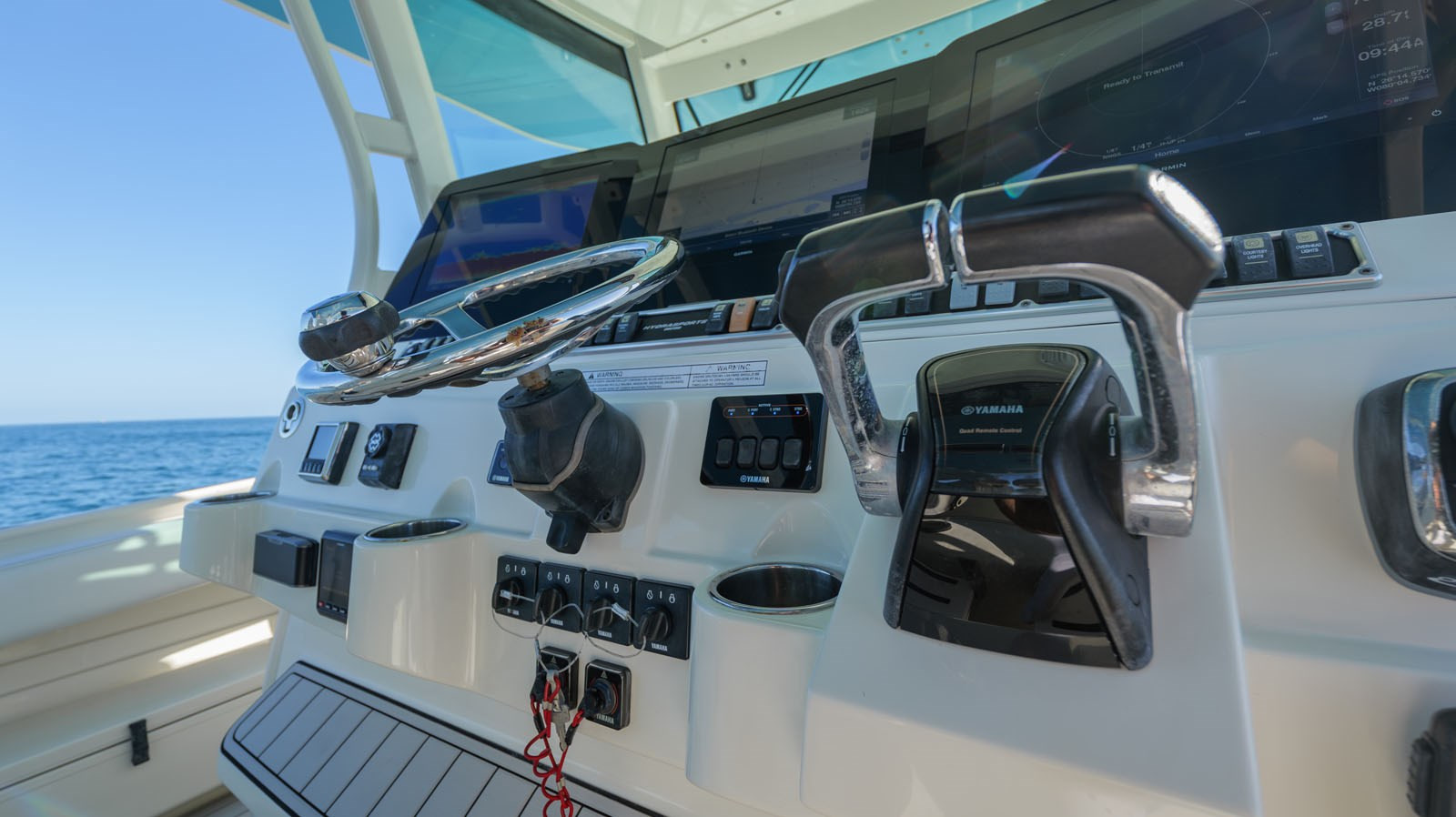 https://arconyachts.ams3.digitaloceanspaces.com/130886/conversions/large_4611991-optimize.jpg