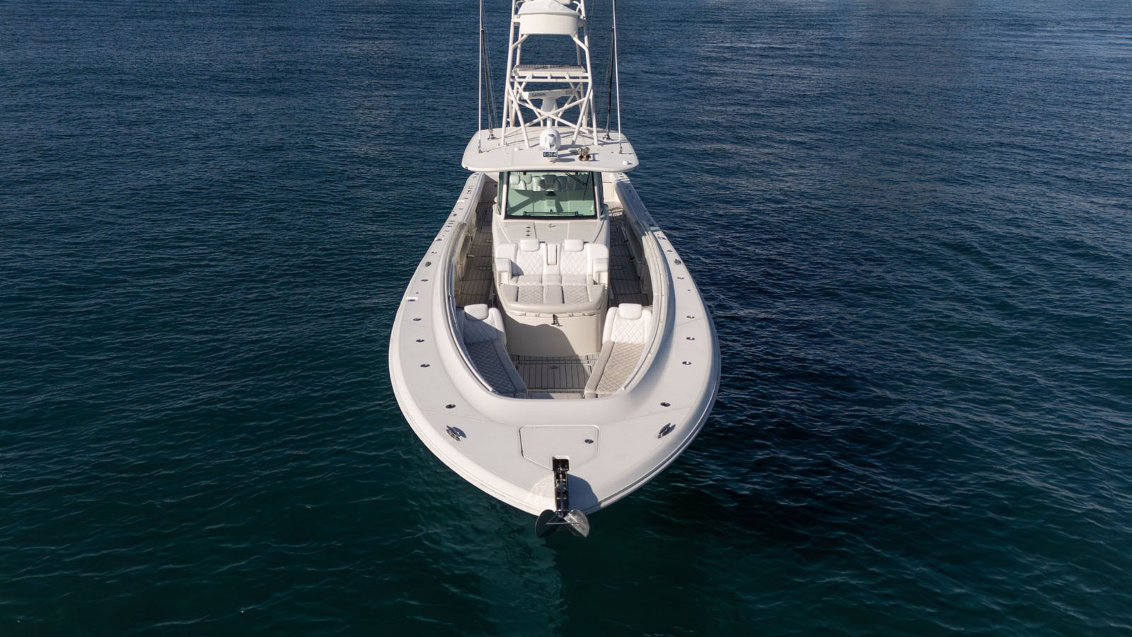 https://arconyachts.ams3.digitaloceanspaces.com/130957/conversions/large_4612019-optimize.jpg