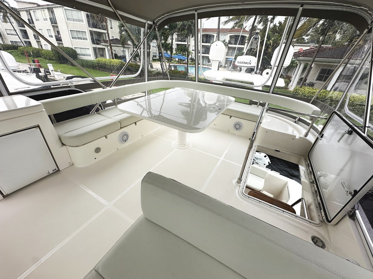 https://arconyachts.ams3.digitaloceanspaces.com/131248/conversions/large_4844011-optimize.jpg