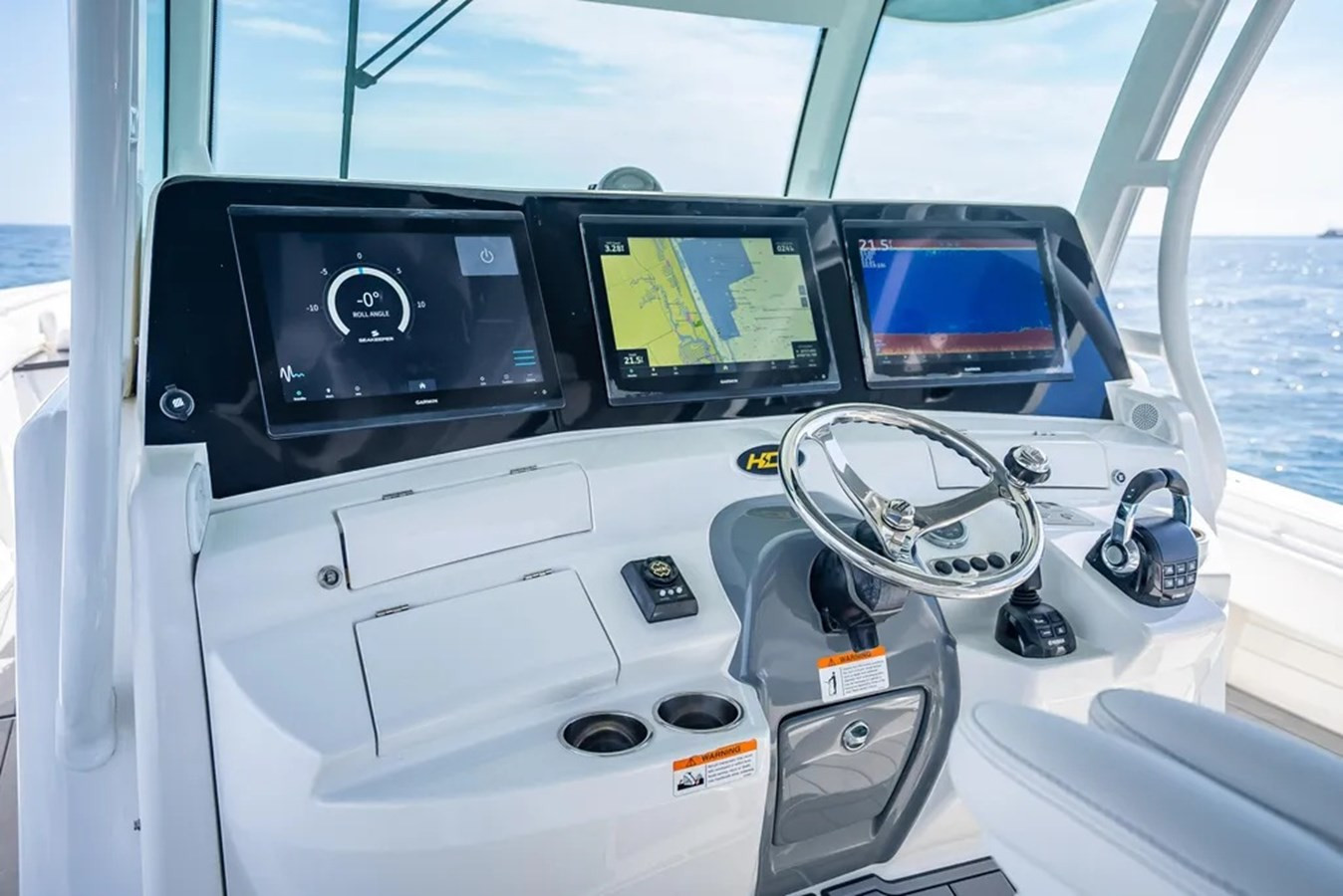 https://arconyachts.ams3.digitaloceanspaces.com/131399/conversions/large_4657547-optimize.jpg