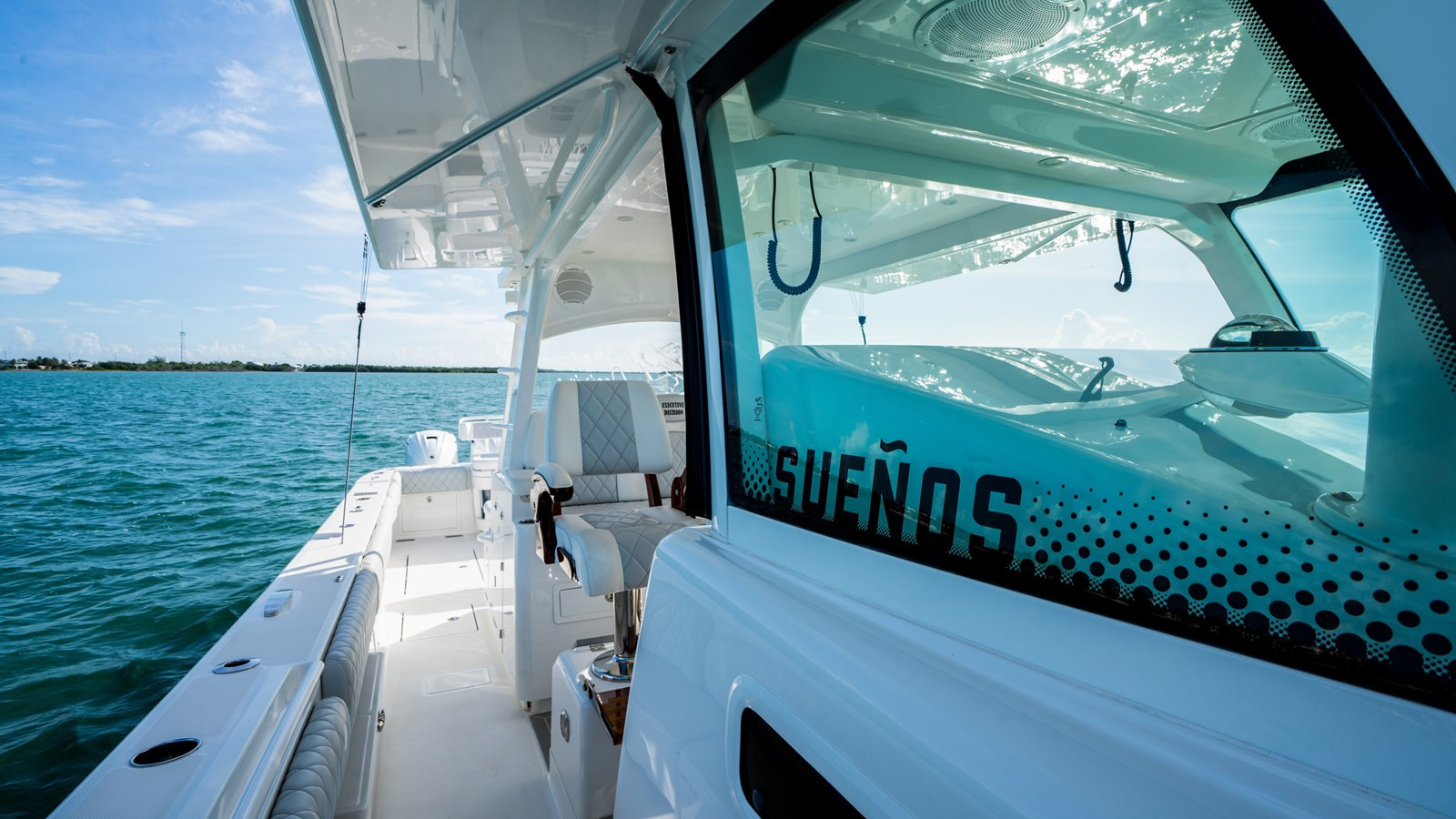 https://arconyachts.ams3.digitaloceanspaces.com/131457/conversions/large_4761831-optimize.jpg
