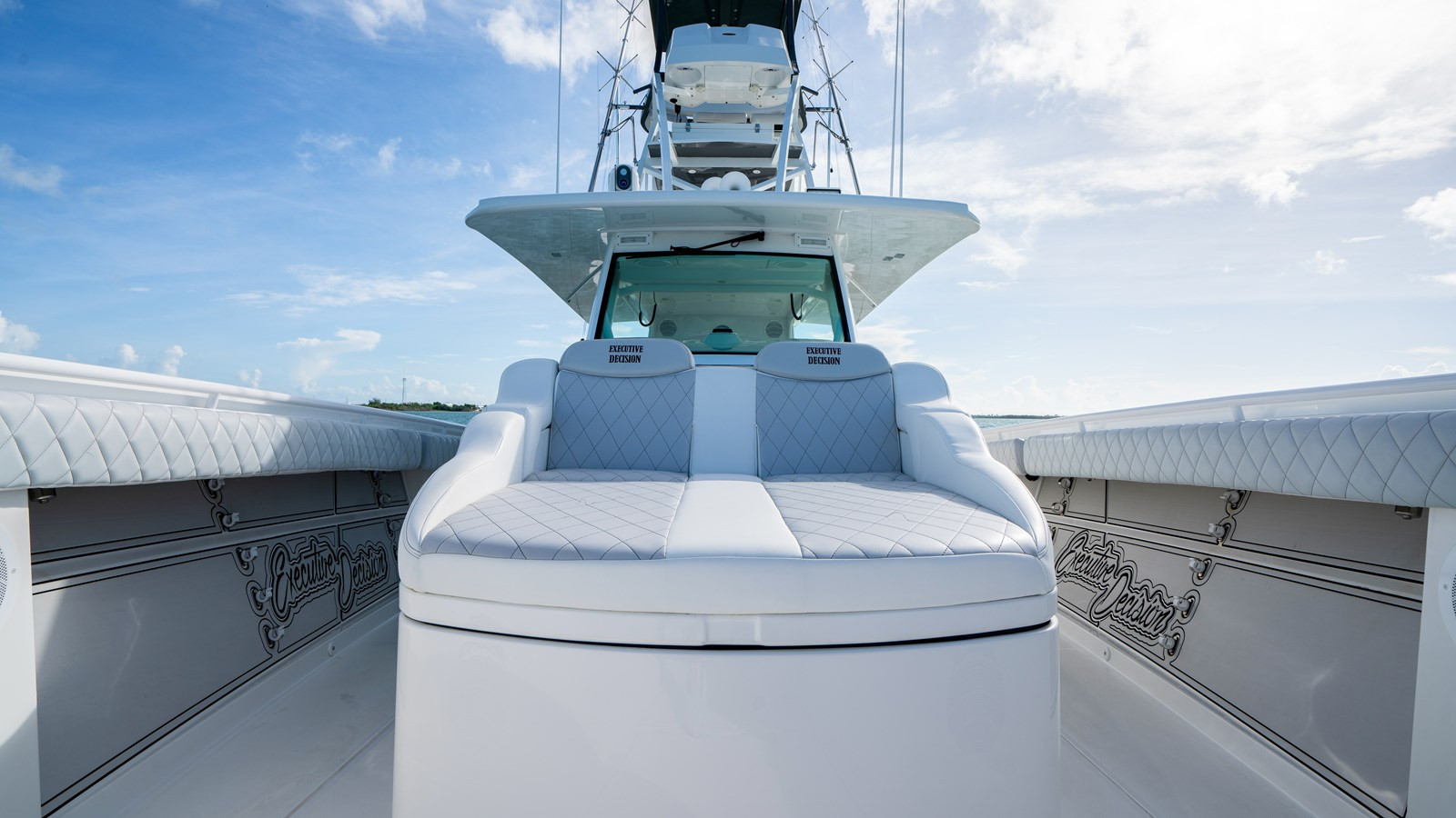 https://arconyachts.ams3.digitaloceanspaces.com/131464/conversions/large_4761835-optimize.jpg