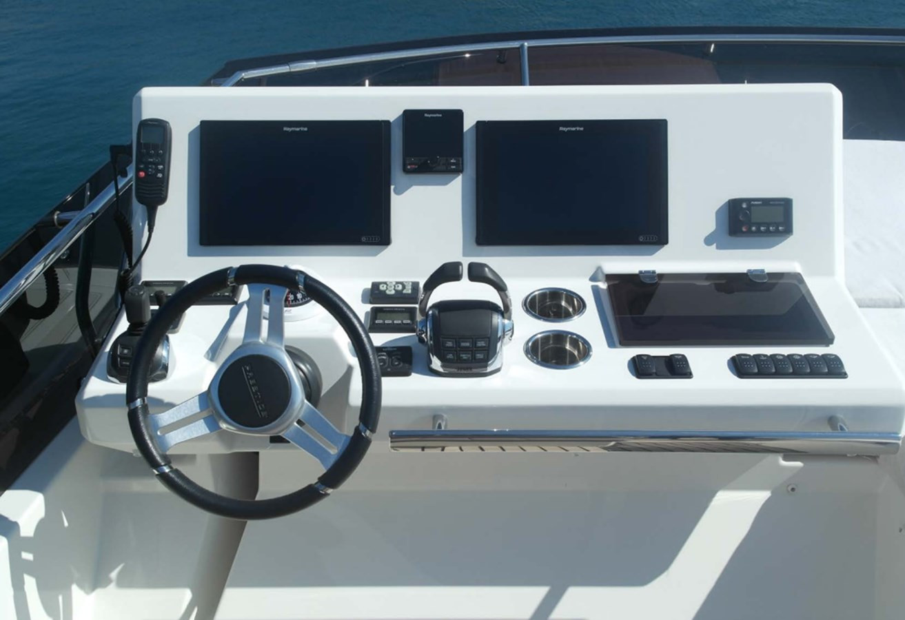 https://arconyachts.ams3.digitaloceanspaces.com/131588/conversions/large_3781490-optimize.jpg