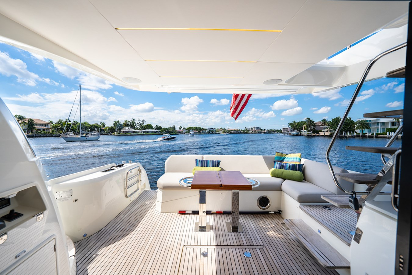 https://arconyachts.ams3.digitaloceanspaces.com/131665/conversions/large_4669821-optimize.jpg