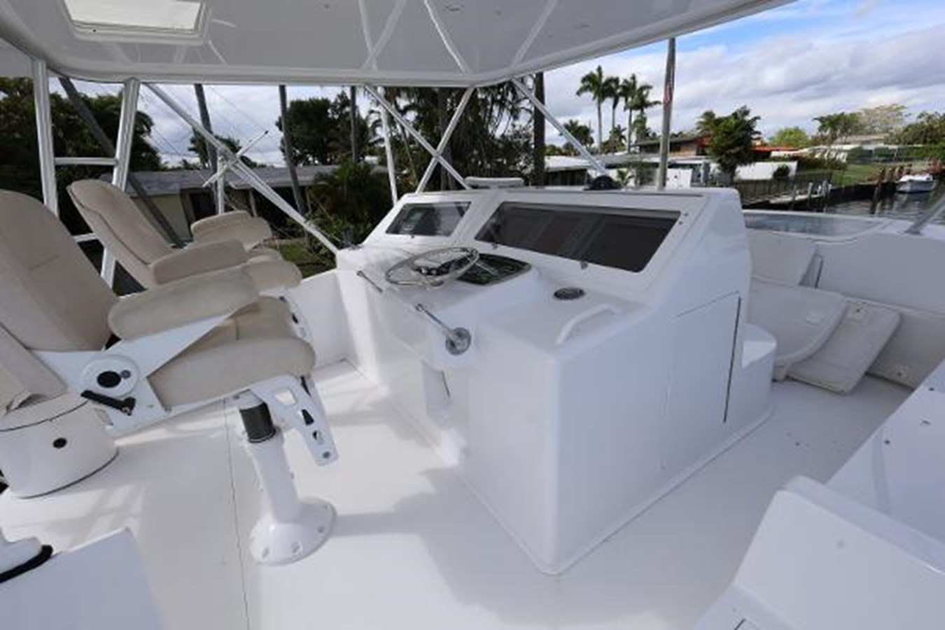 https://arconyachts.ams3.digitaloceanspaces.com/131791/conversions/large_4579906-optimize.jpg