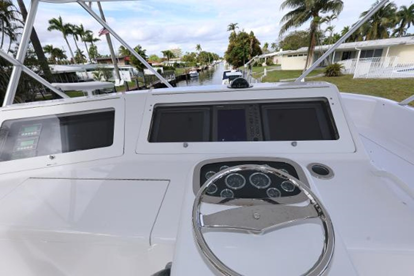 https://arconyachts.ams3.digitaloceanspaces.com/131797/conversions/large_4579910-optimize.jpg