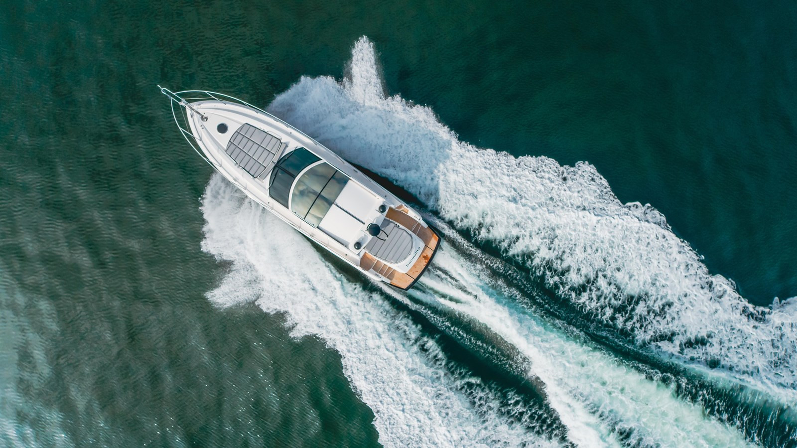 https://arconyachts.ams3.digitaloceanspaces.com/131818/conversions/large_4859191-optimize.jpg