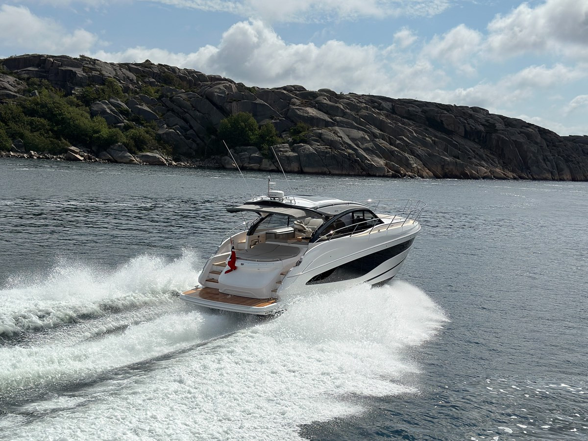 https://arconyachts.ams3.digitaloceanspaces.com/131886/conversions/large_4678497-optimize.jpg