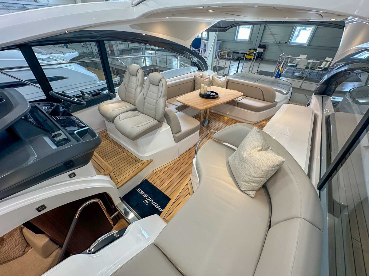 https://arconyachts.ams3.digitaloceanspaces.com/131893/conversions/large_4678502-optimize.jpg