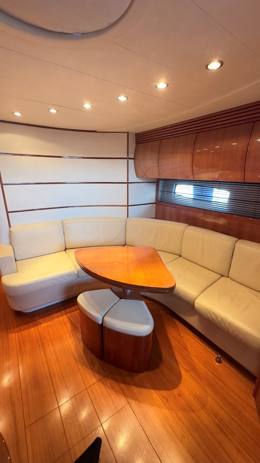 https://arconyachts.ams3.digitaloceanspaces.com/131948/conversions/large_4045980-optimize.jpg