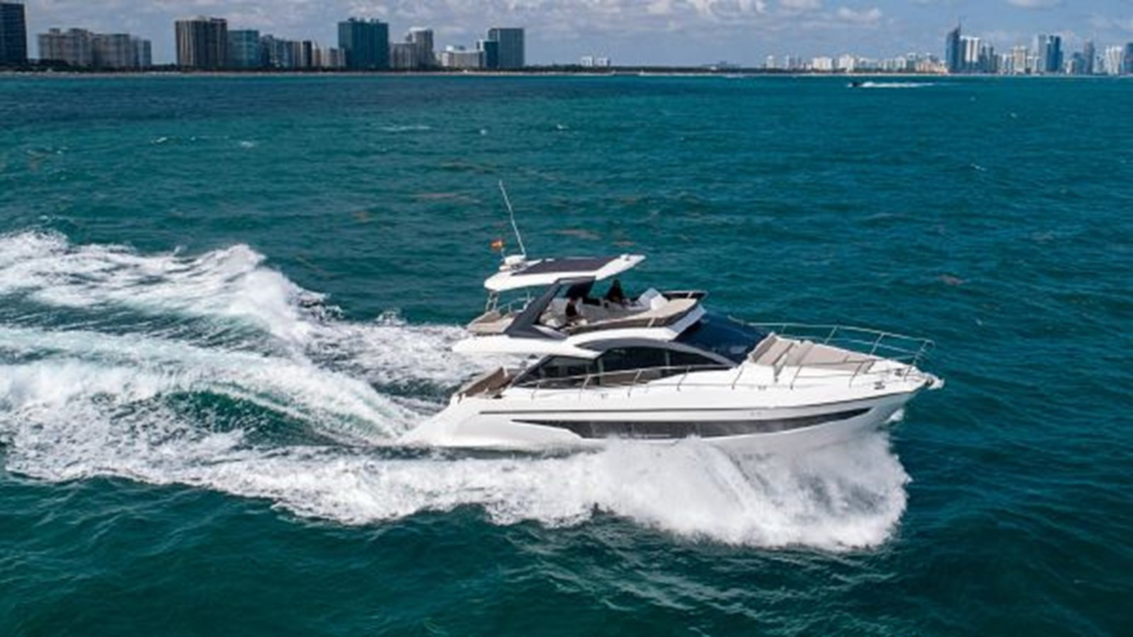 2021 ASTONDOA 52 FLYBRIDGE