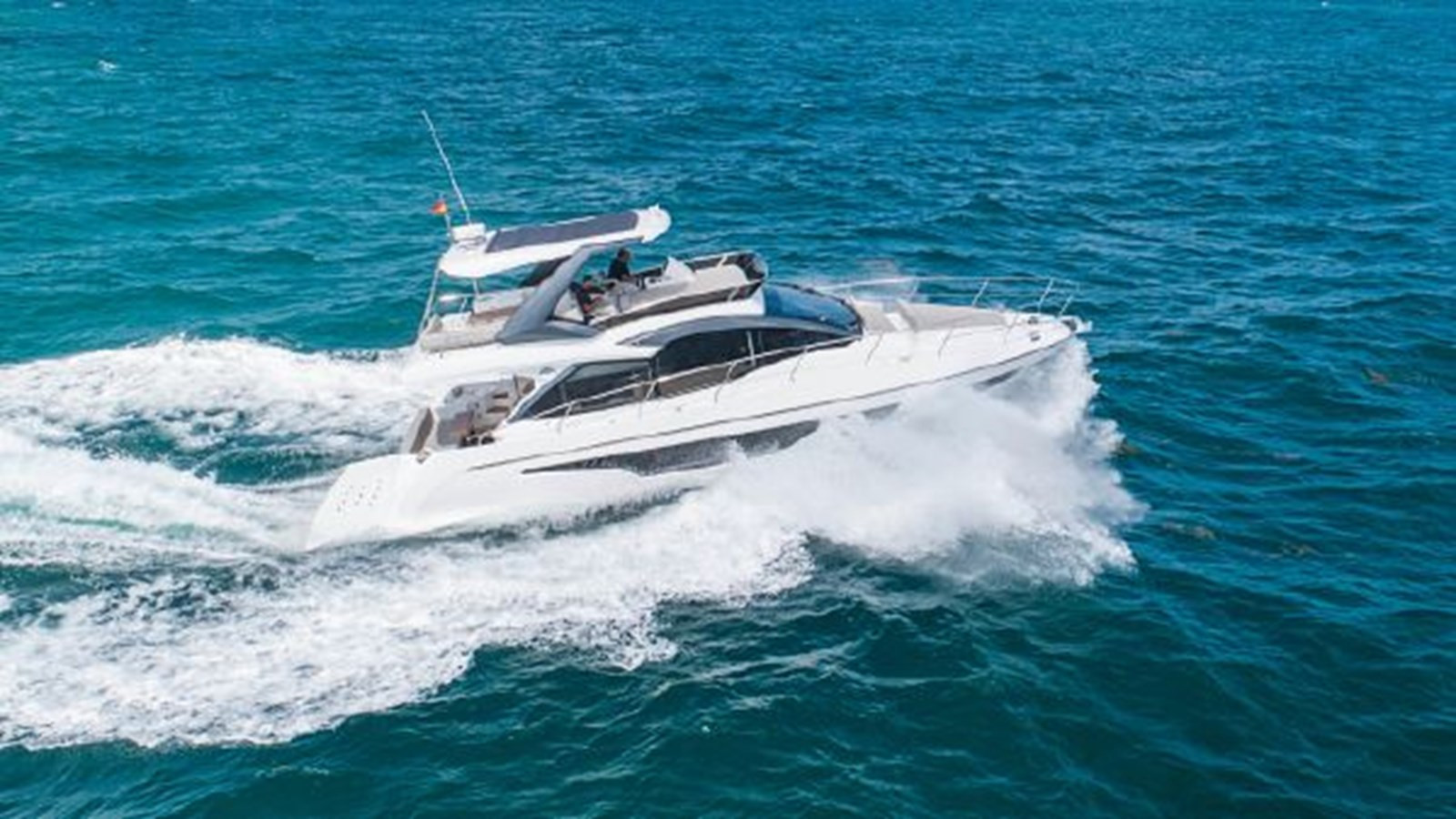 https://arconyachts.ams3.digitaloceanspaces.com/132122/conversions/large_3016209-optimize.jpg