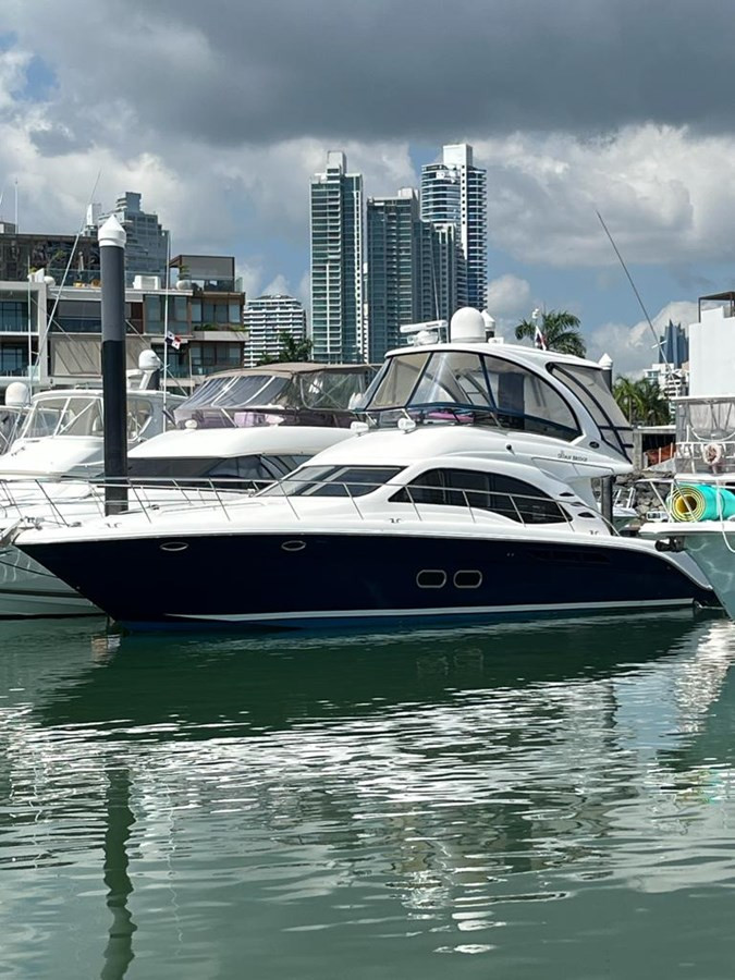 https://arconyachts.ams3.digitaloceanspaces.com/132149/conversions/large_3703640-optimize.jpg