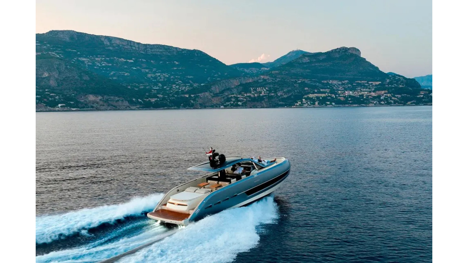 https://arconyachts.ams3.digitaloceanspaces.com/132216/conversions/large_4579756-optimize.jpg