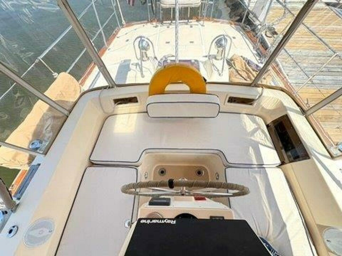 https://arconyachts.ams3.digitaloceanspaces.com/132288/conversions/large_4859436-optimize.jpg