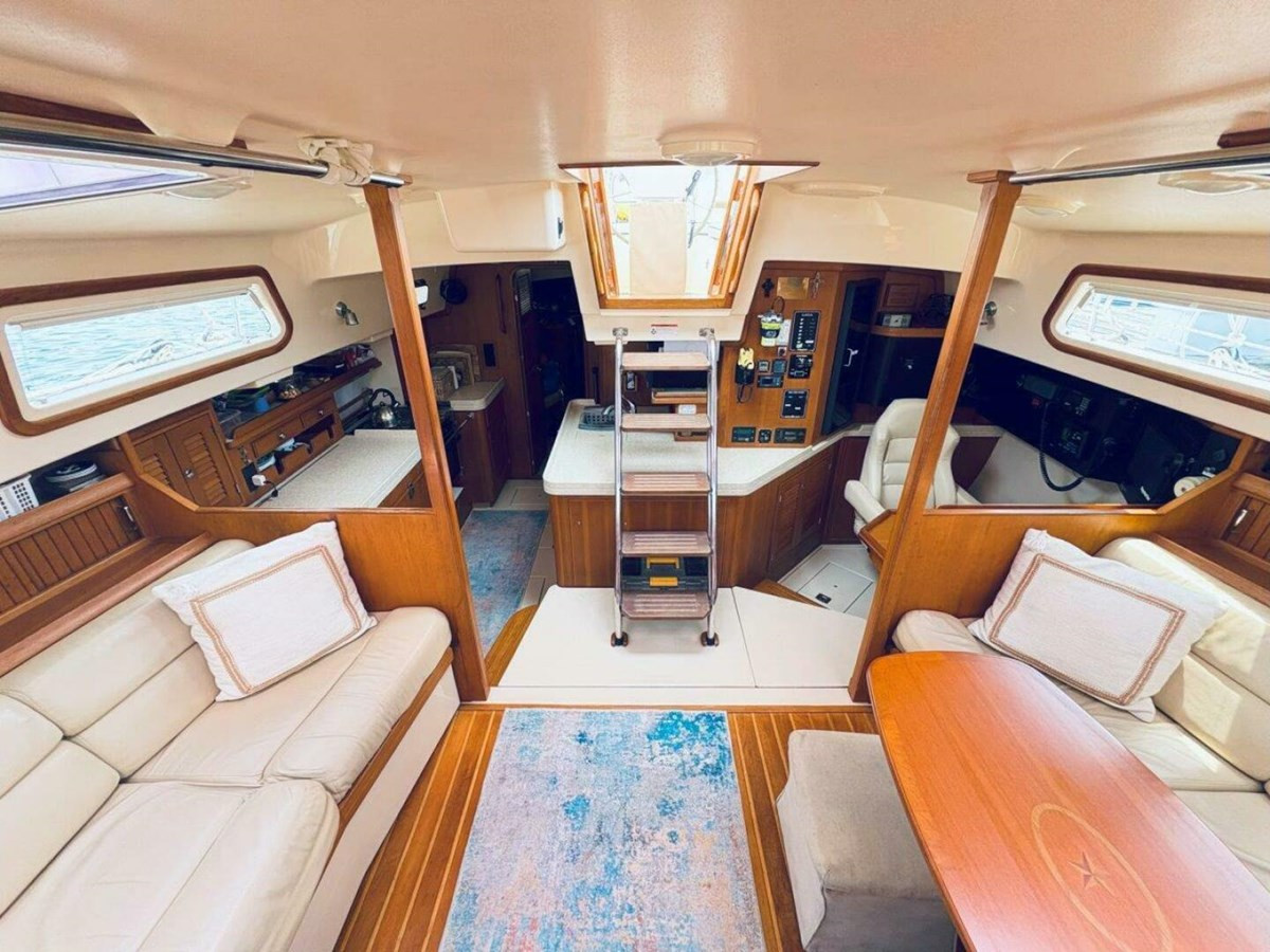 https://arconyachts.ams3.digitaloceanspaces.com/132304/conversions/large_4859442-optimize.jpg