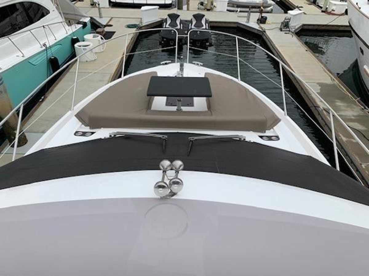 https://arconyachts.ams3.digitaloceanspaces.com/132537/conversions/large_2847881-optimize.jpg