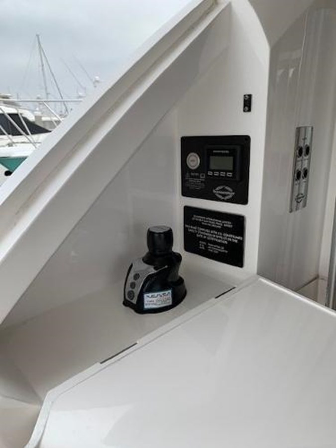 https://arconyachts.ams3.digitaloceanspaces.com/132551/conversions/large_2847886-optimize.jpg