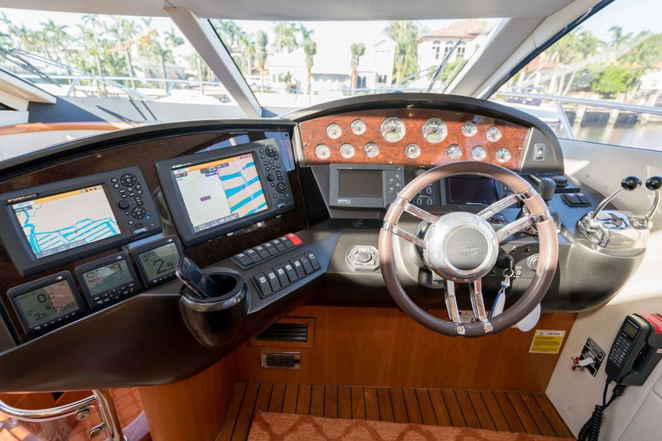 https://arconyachts.ams3.digitaloceanspaces.com/132699/conversions/large_3057593-optimize.jpg