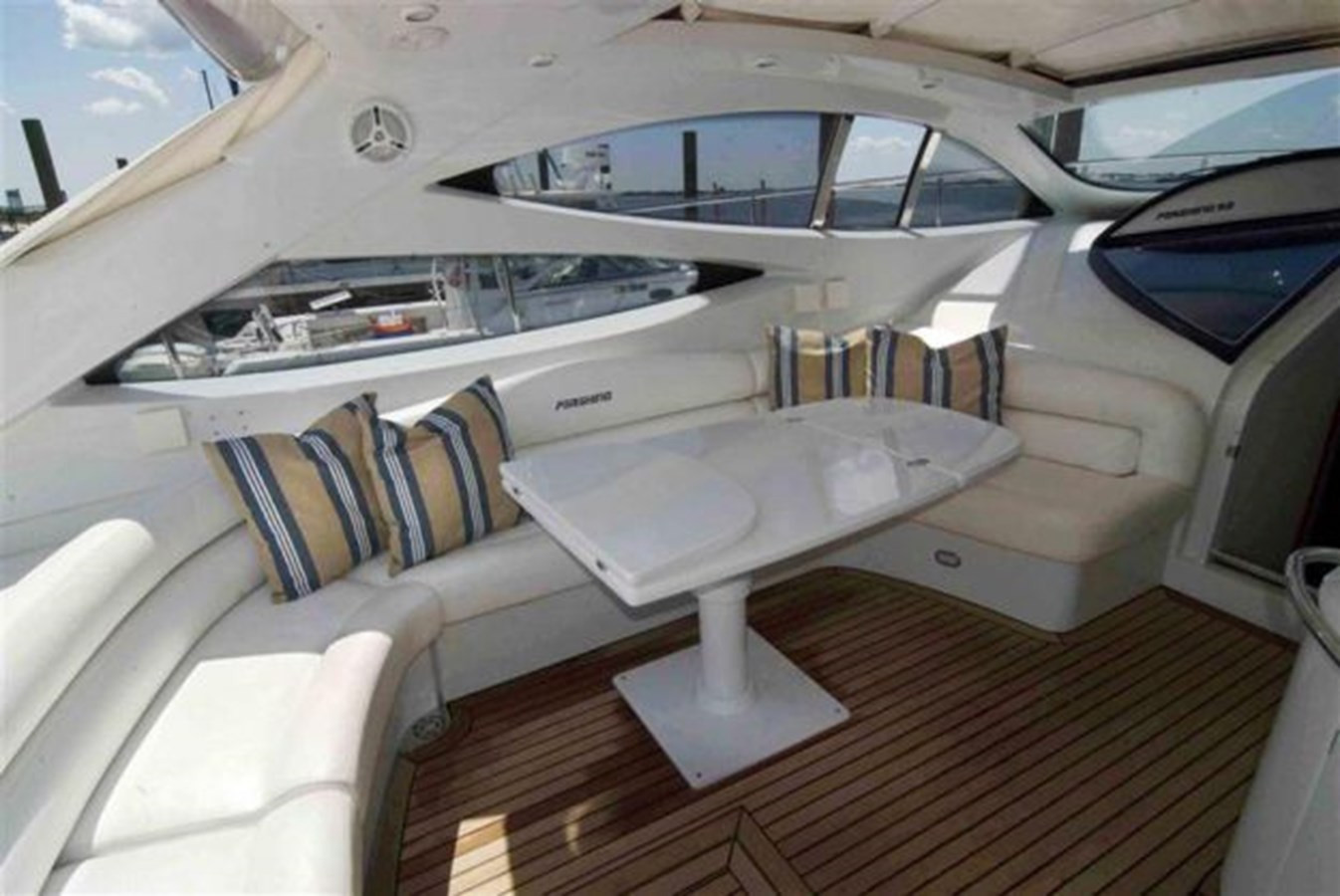 https://arconyachts.ams3.digitaloceanspaces.com/132715/conversions/large_3248550-optimize.jpg