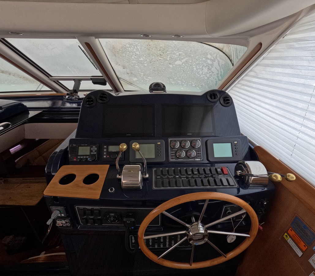 https://arconyachts.ams3.digitaloceanspaces.com/132972/conversions/large_3850871-optimize.jpg